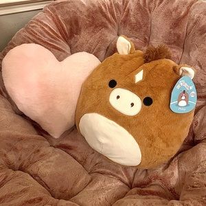 Philip Horse Fuzzamallow